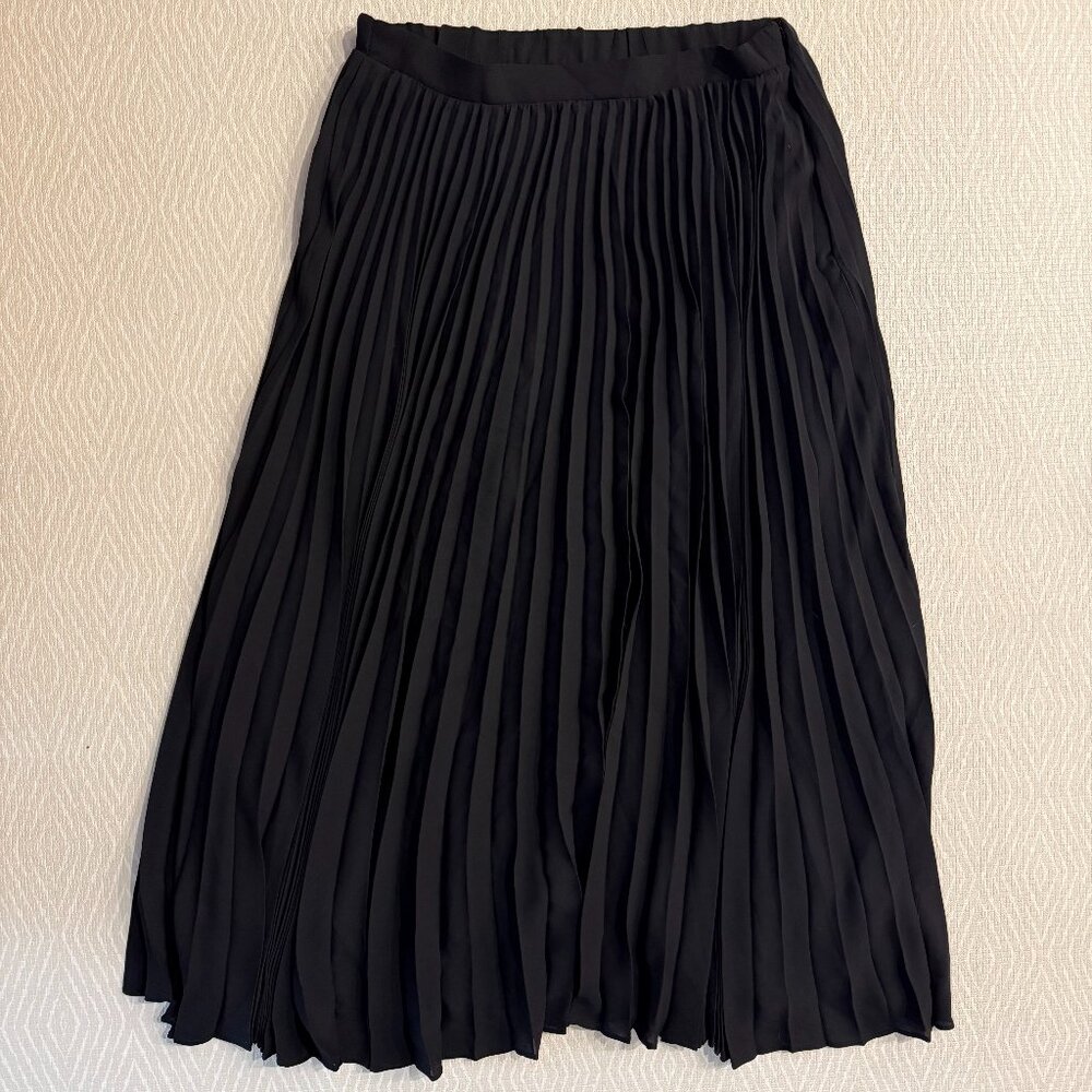 Black Accordion Skirt Size 8